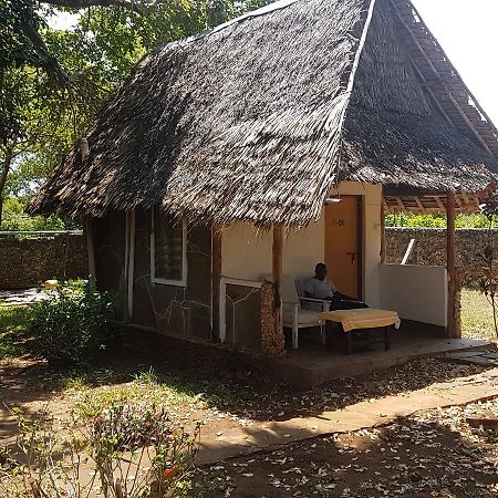 Shimoni Gardens Cottages Exterior photo
