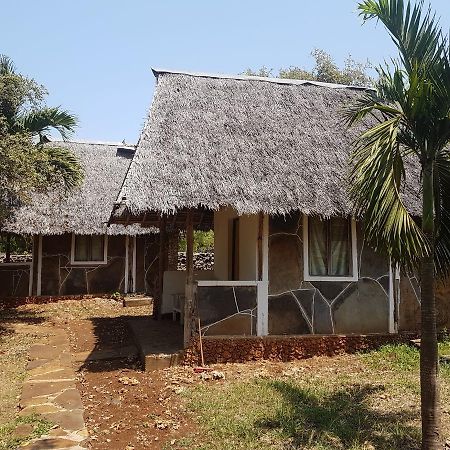 Shimoni Gardens Cottages Exterior photo